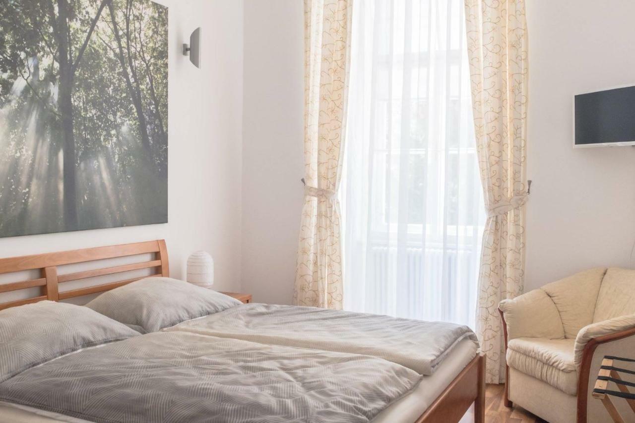 Spacious Old Town Luxury Apartment Linz Exteriör bild