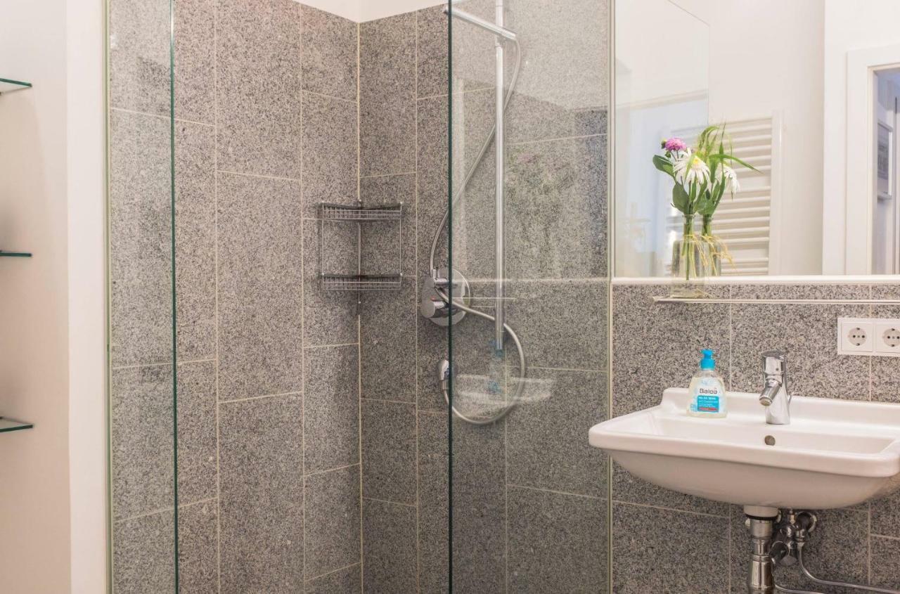 Spacious Old Town Luxury Apartment Linz Exteriör bild